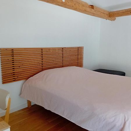 Chambre Dans Maison De Maitre Hotel Cuers Bagian luar foto